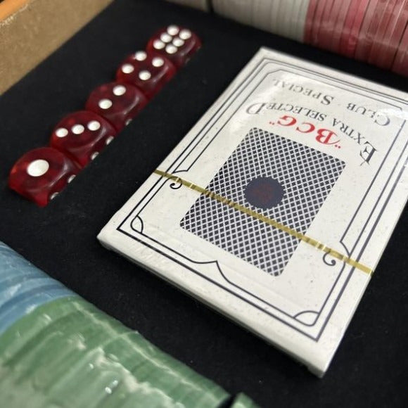 JOGO TABULEIRO DE XADREZ LUXO CAIXA DE MADEIRA POKER E DADOS