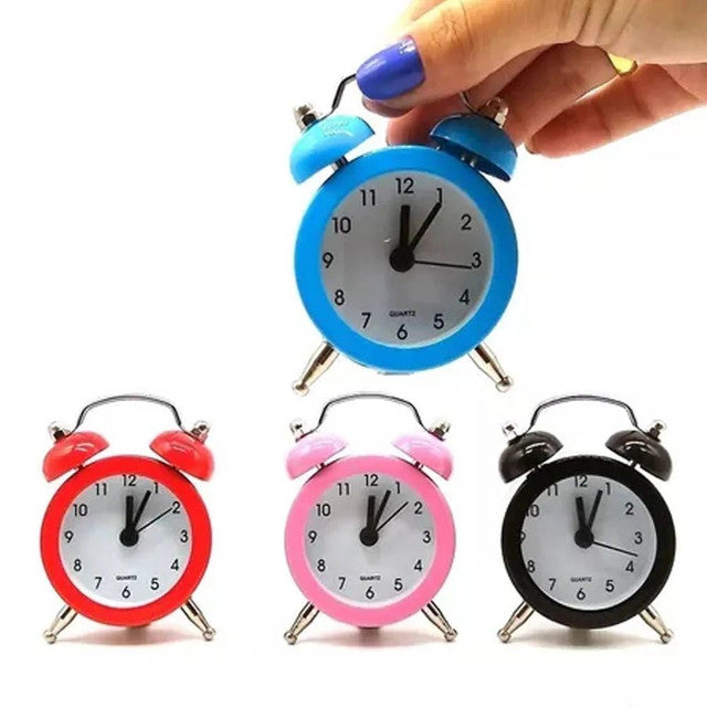 Mini Relógio Despertador de Mesa Decorativo Pequeno Redondo Retrô
